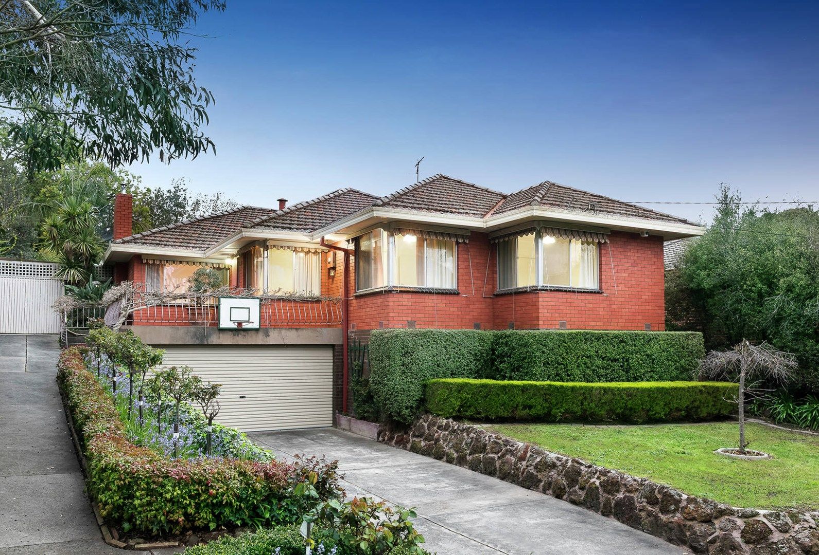 22 Milsom Avenue, Templestowe Lower VIC 3107, Image 0