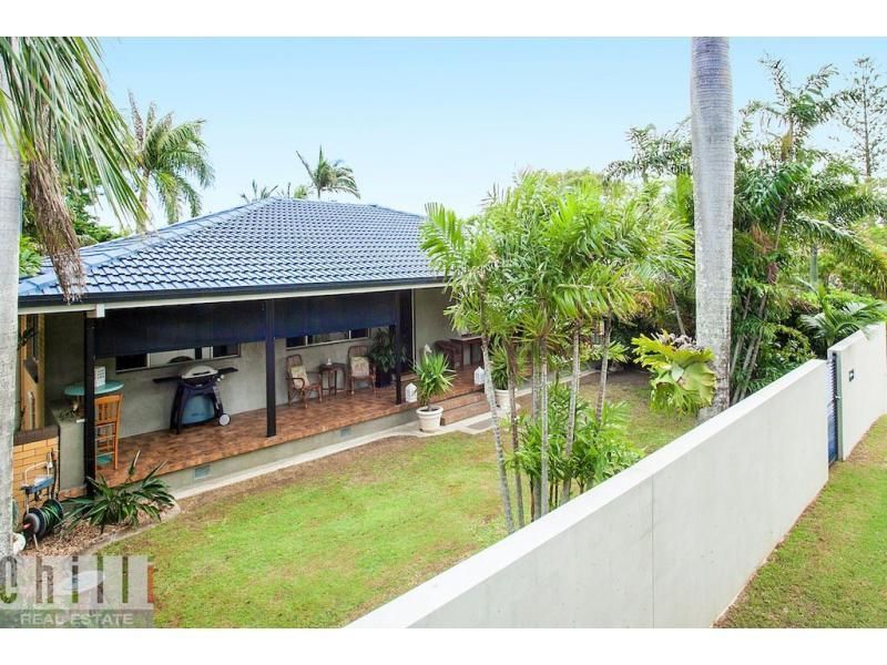 13 Herne Road, Scarborough QLD 4020