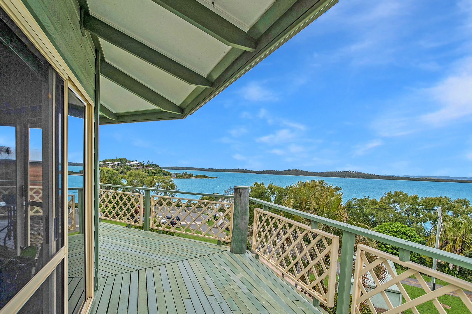 18 Ferries Terrace, Sarina Beach QLD 4737, Image 1