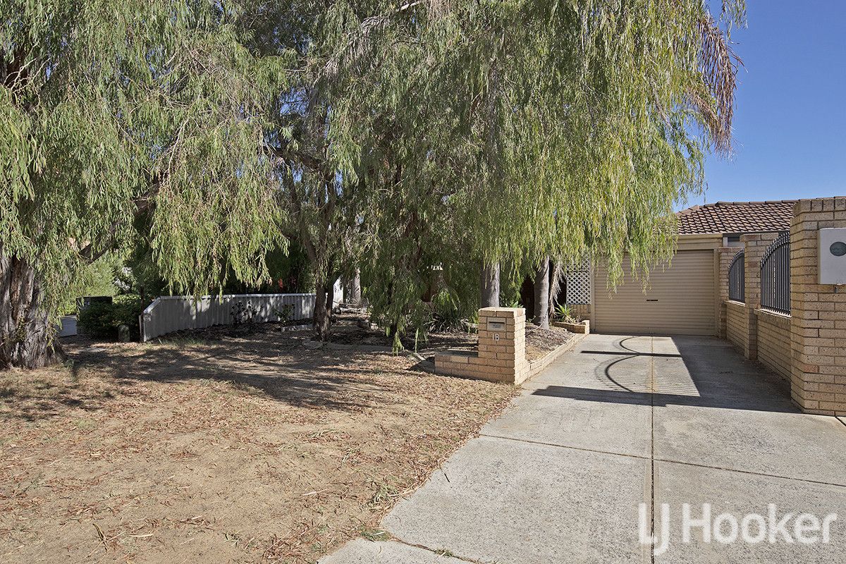 3 bedrooms Duplex in 2/1 Exchequer Avenue GREENFIELDS WA, 6210