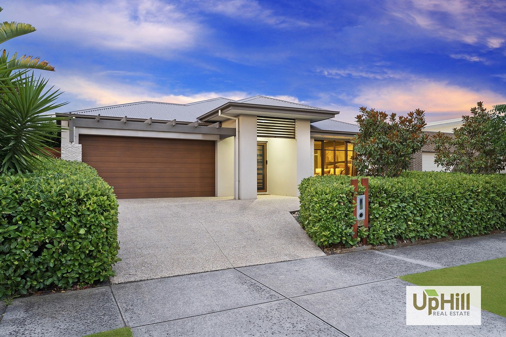 20 Flowerbloom Crescent, Clyde North VIC 3978, Image 1