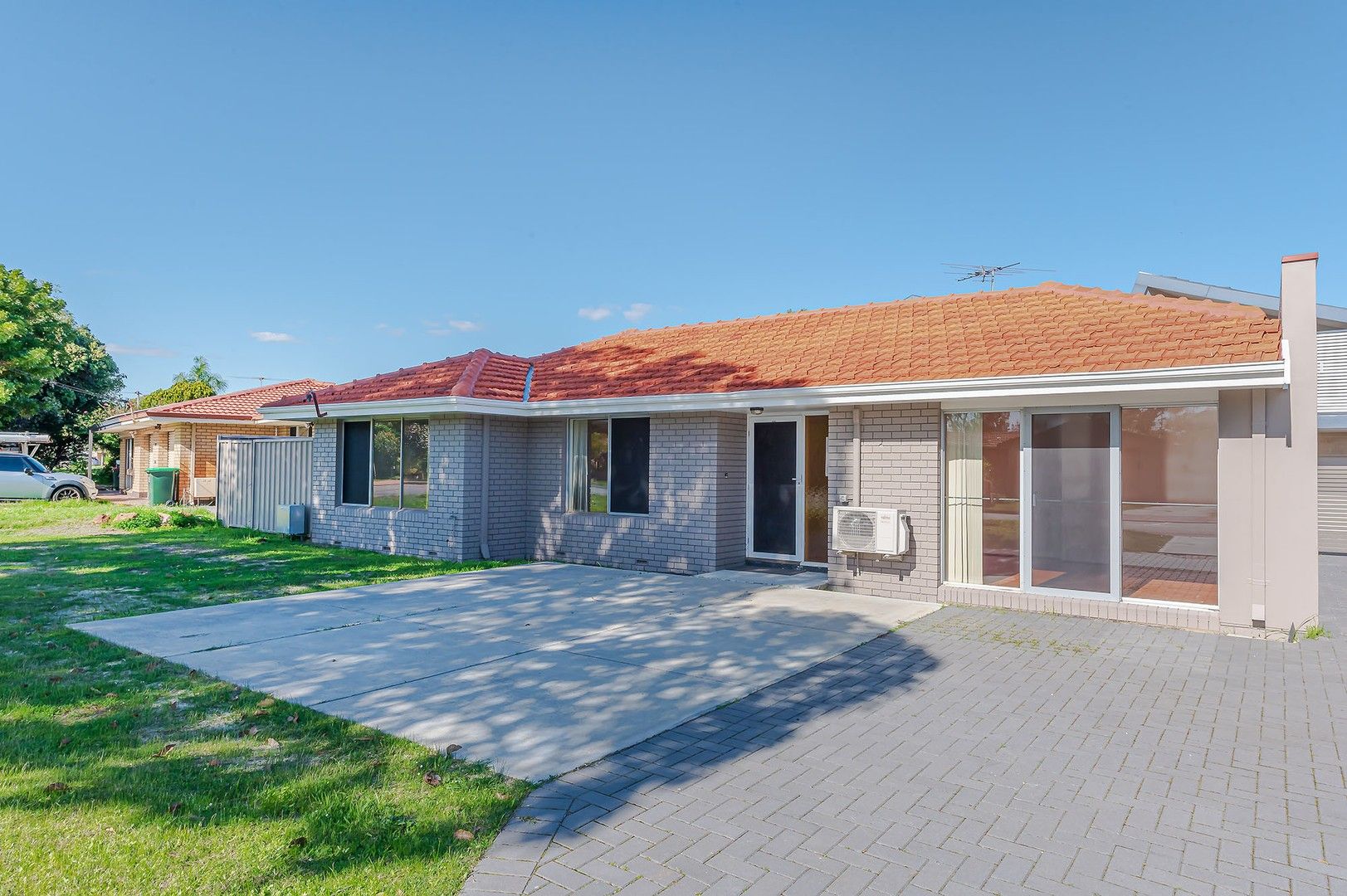 3 bedrooms House in 71 Canada Street DIANELLA WA, 6059