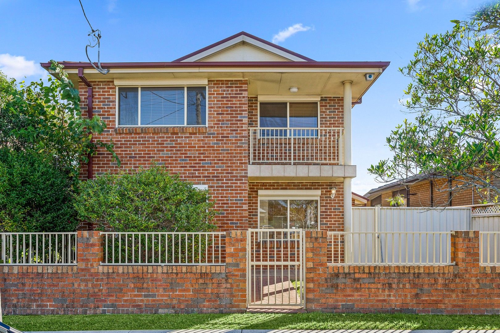 2 bedrooms Townhouse in 1/100-102 Church Street WOLLONGONG NSW, 2500