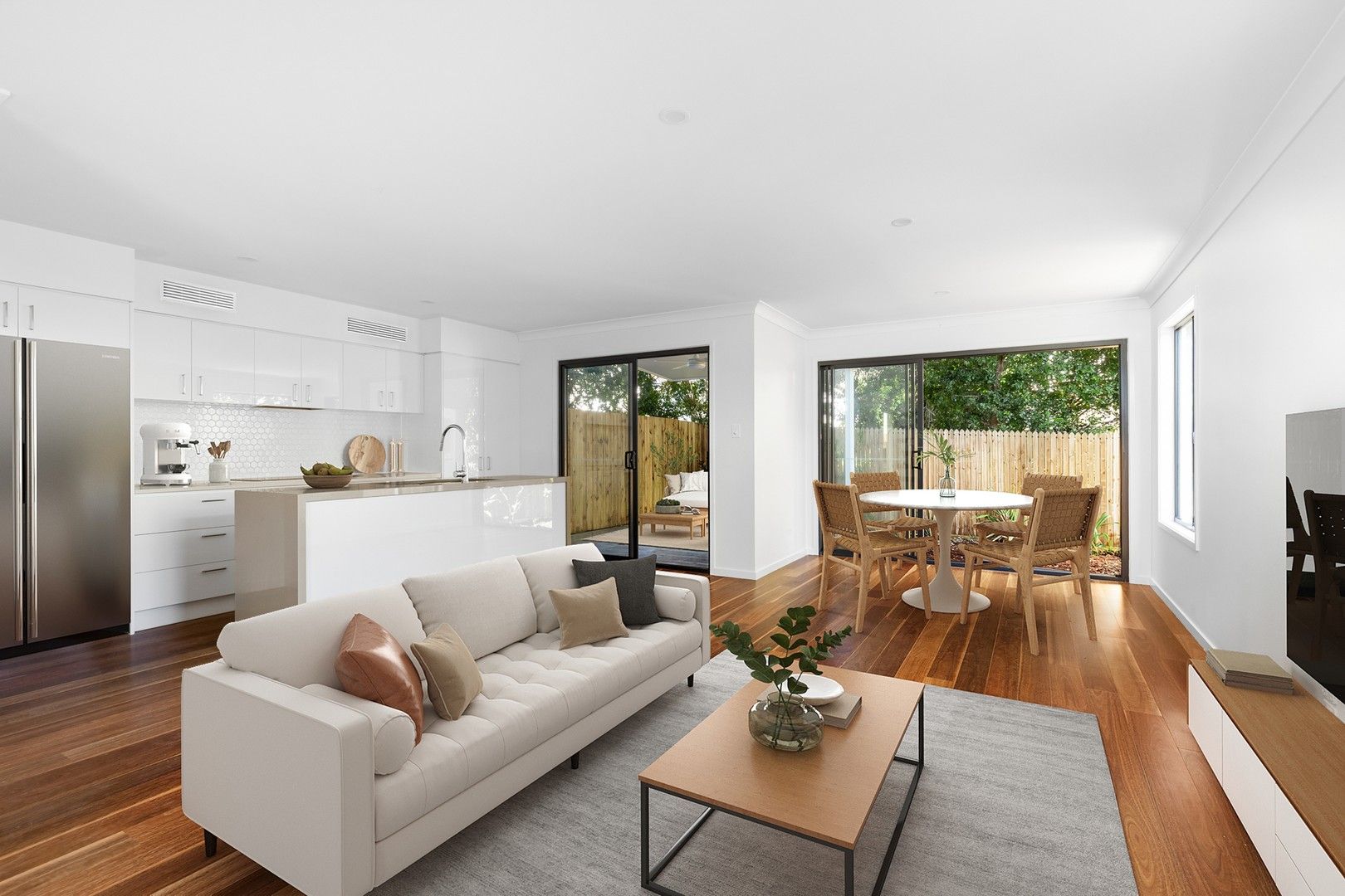 4 bedrooms Townhouse in 58B Hunter Street GREENSLOPES QLD, 4120