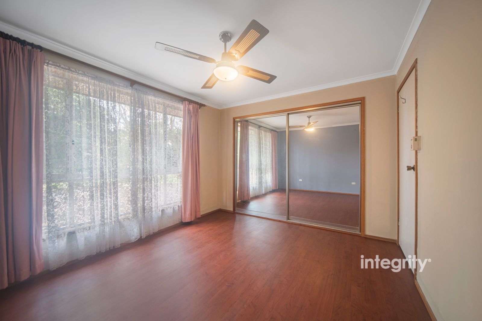 8 Finch Place, Sussex Inlet NSW 2540, Image 2