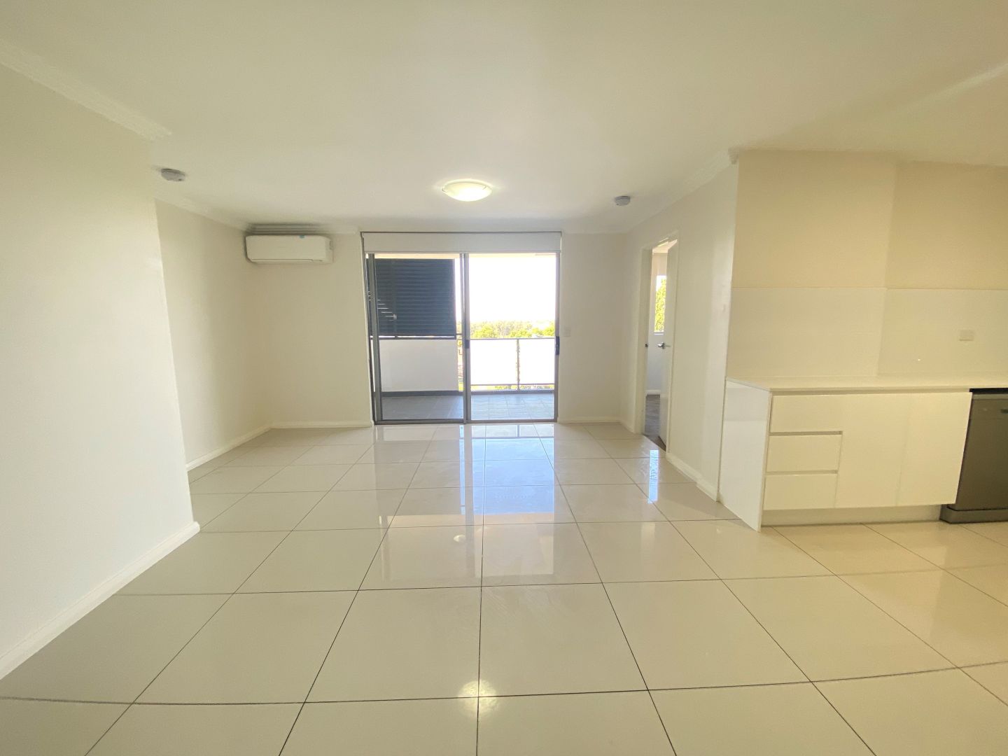 19/206-208 Burnett Street, Mays Hill NSW 2145, Image 1