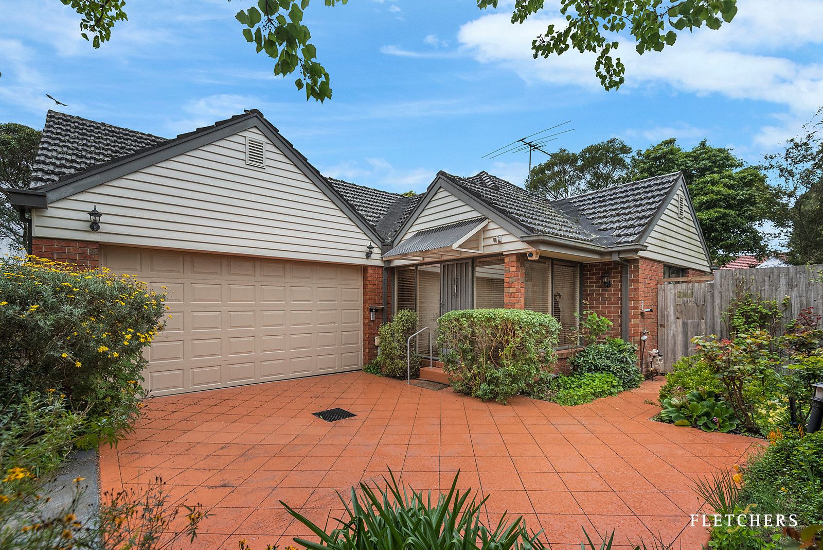 3 bedrooms Apartment / Unit / Flat in 3/20 Orchard Crescent MONT ALBERT NORTH VIC, 3129