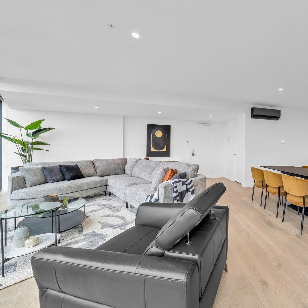 4 bedrooms Apartment / Unit / Flat in 69/228 La Trobe Street MELBOURNE VIC, 3000