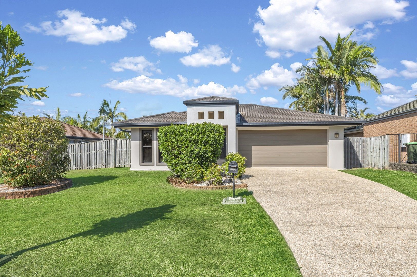 4 bedrooms House in 21 Glasswing Drive UPPER COOMERA QLD, 4209