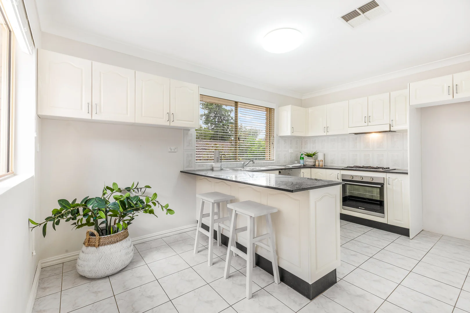 Additional image 2 of 2/88-92 Yathong Road, Caringbah NSW 2229