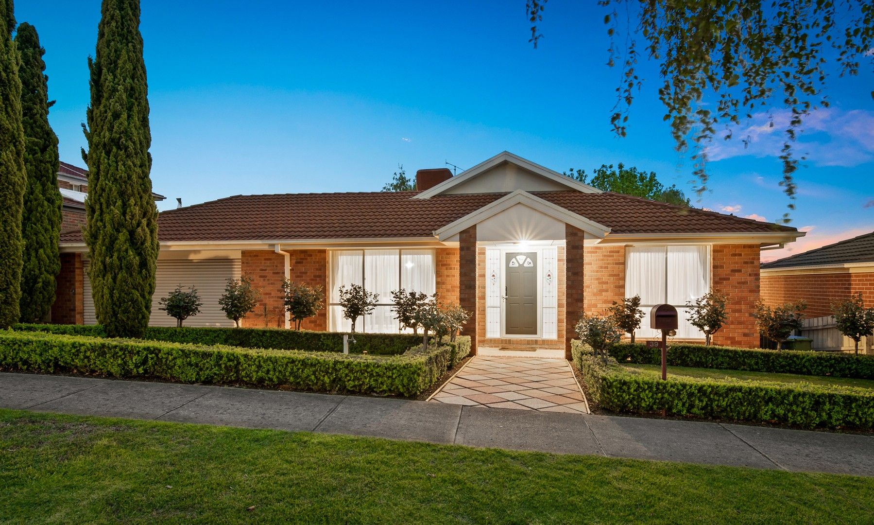 39 Cara Crescent, Berwick VIC 3806, Image 0