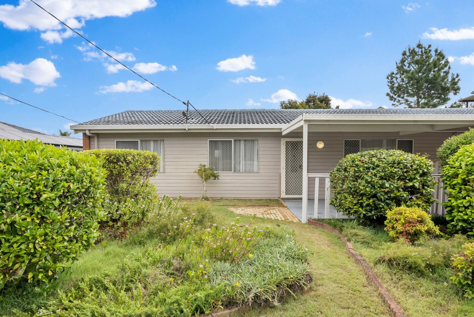 237 Springwood Road, Springwood QLD 4127 - House For Rent | Domain