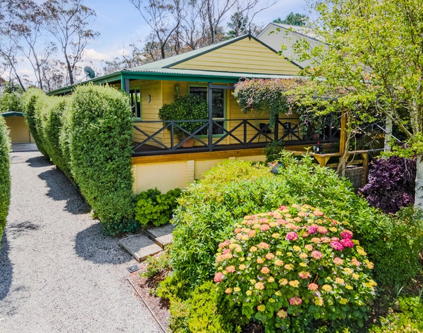 17 Grand View Road, Mount Victoria NSW 2786