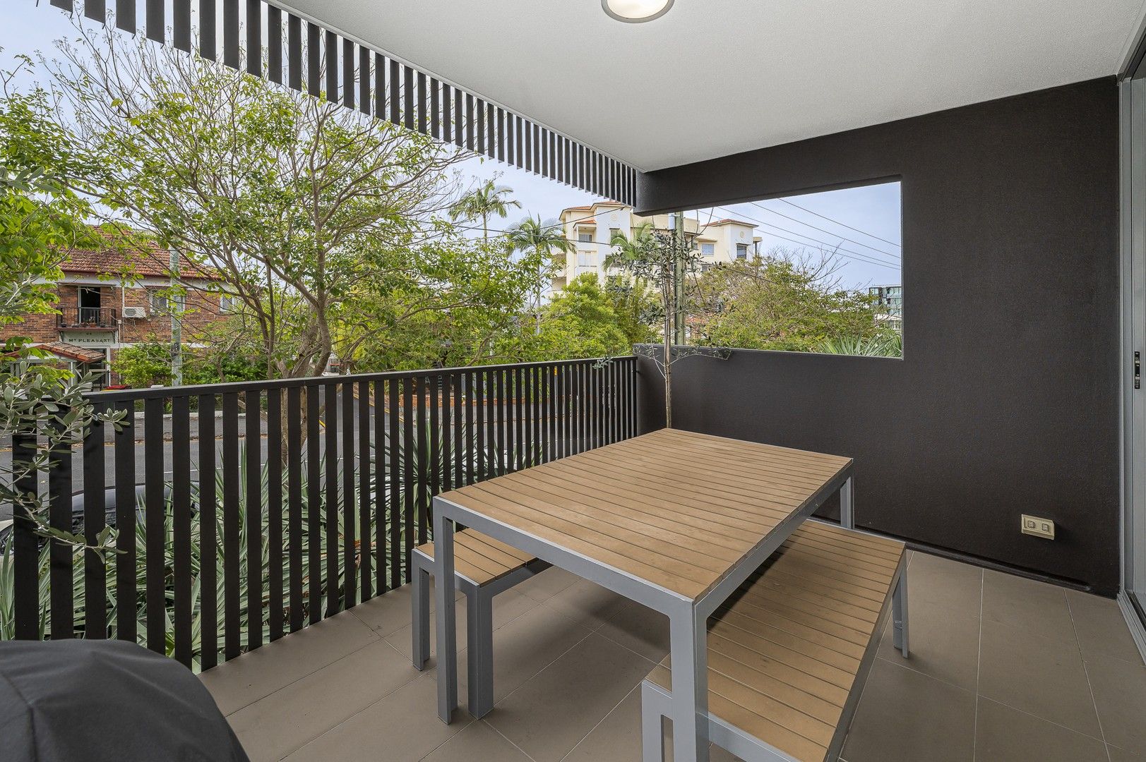 1 bedrooms Apartment / Unit / Flat in 10/75 Barker Street NEW FARM QLD, 4005