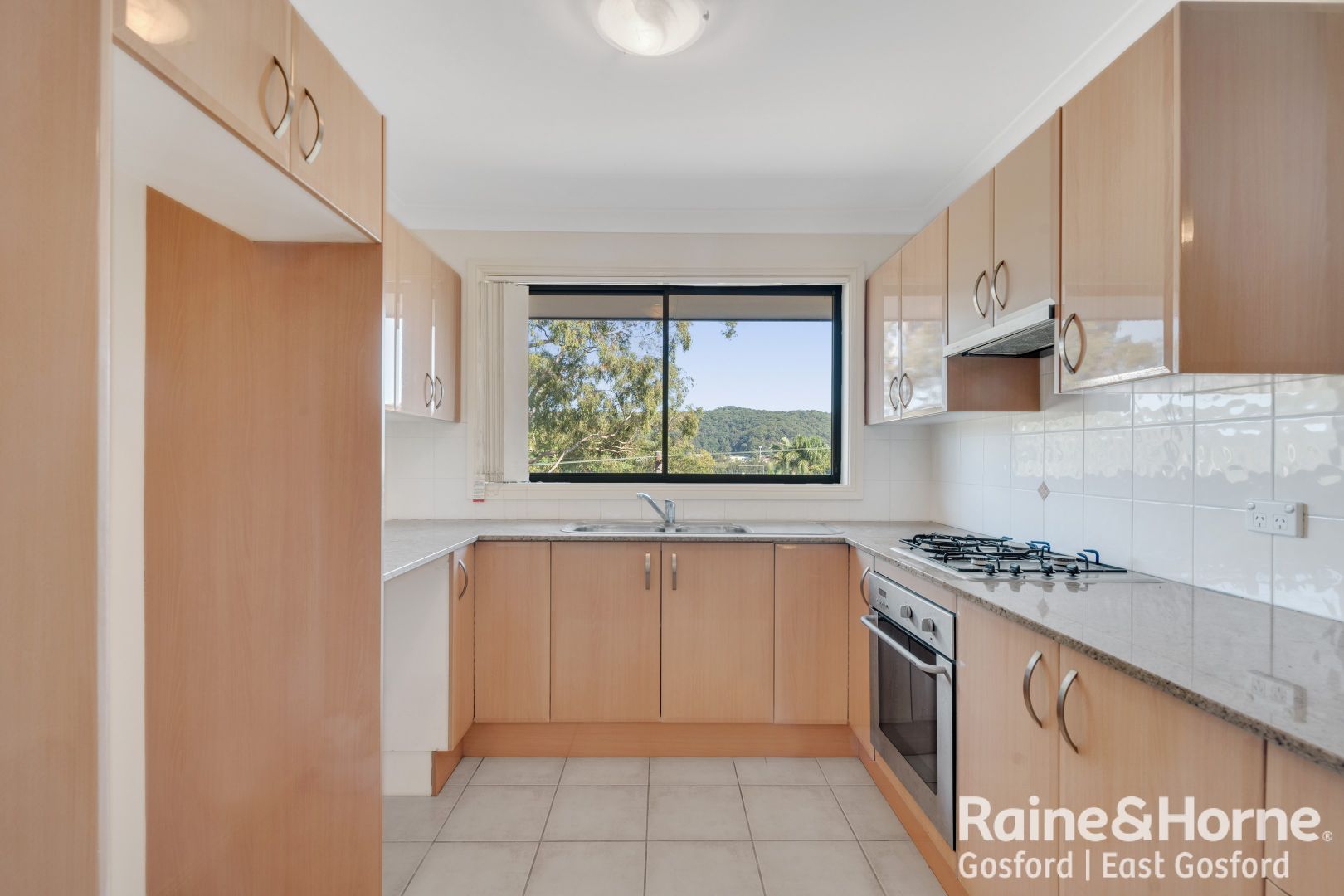 8/17 Hely Street, West Gosford NSW 2250, Image 1