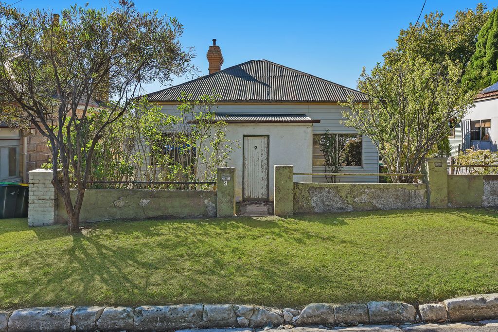 9 Whitton Street, Katoomba NSW 2780, Image 0