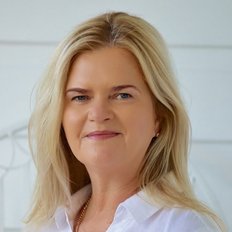 Kirsten Adam, Principal