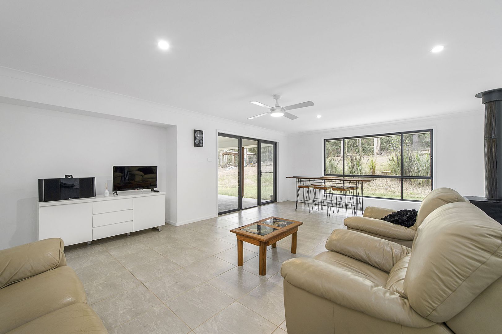 94 Tall Timber Road, Lake Innes NSW 2446, Image 1
