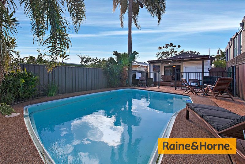 22 Cecil Street, Monterey NSW 2217, Image 1