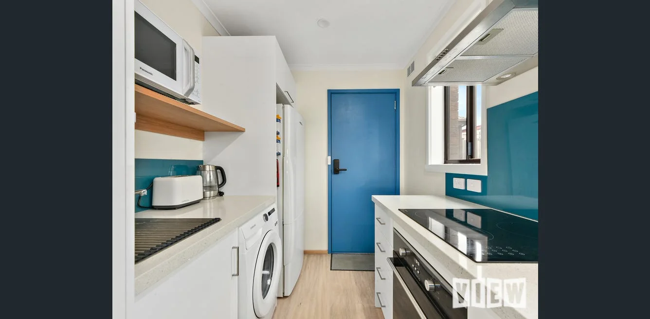 Additional image 8 of Youngtown TAS 7249