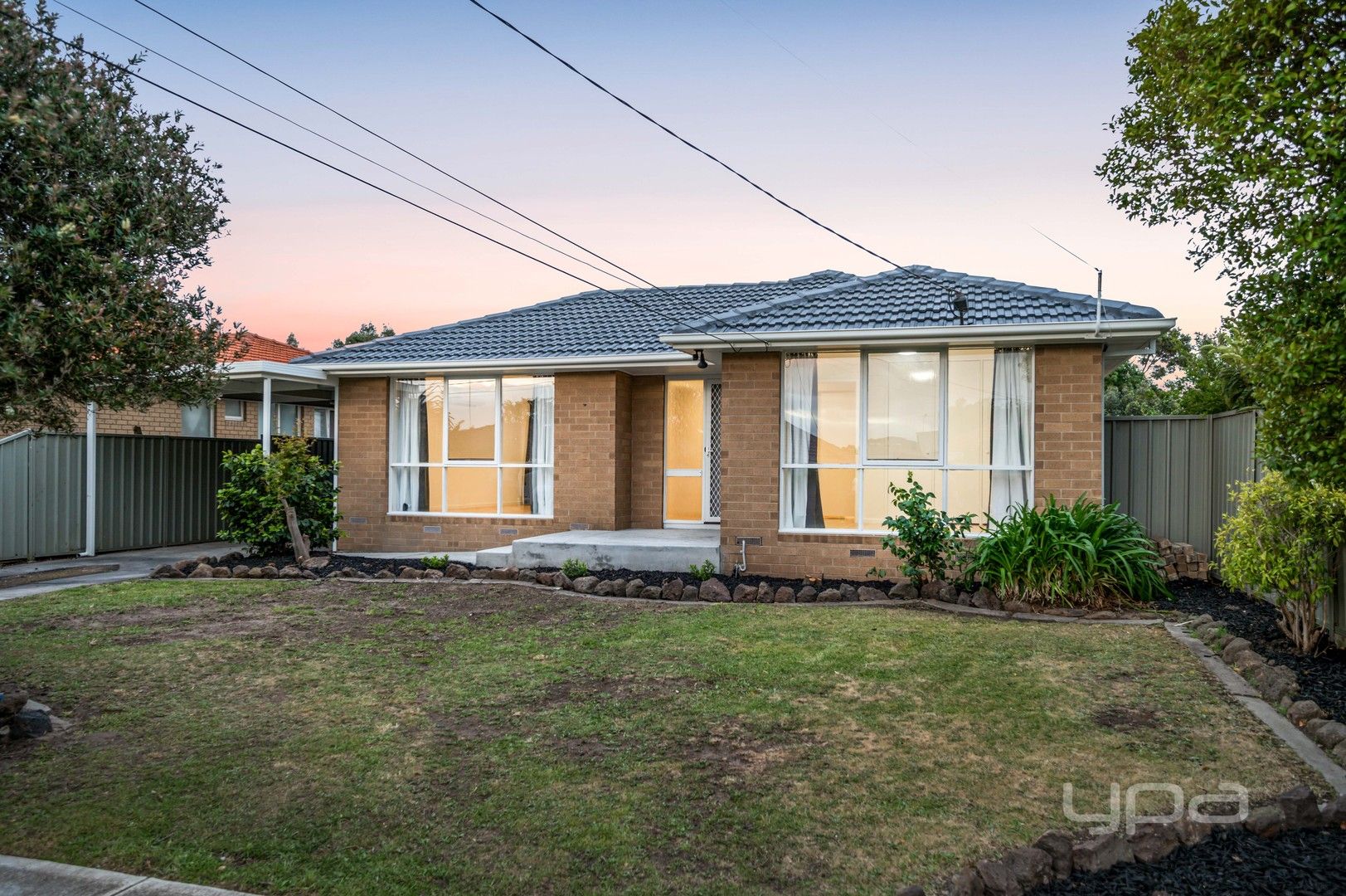 8 Brunton Crescent, Tullamarine VIC 3043, Image 0