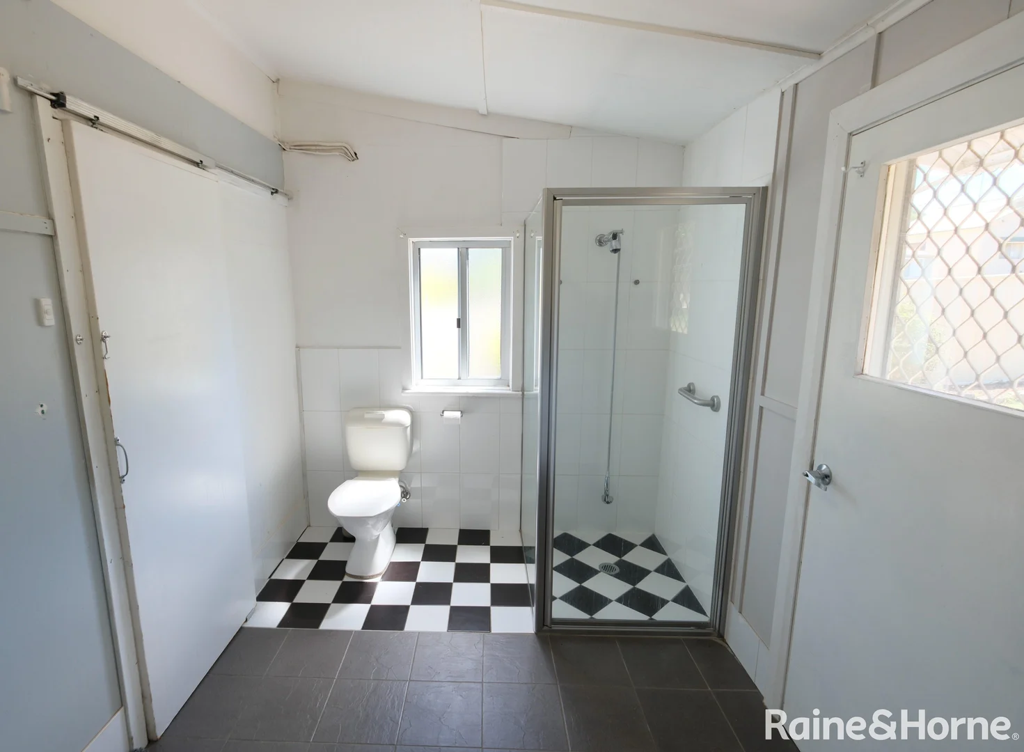 Additional image 10 of 71 Urabatta Street, Inverell NSW 2360