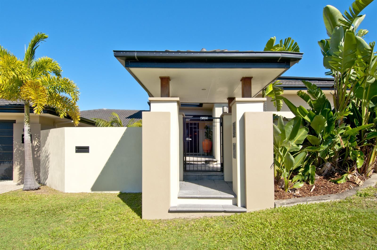 12 Eastbourne Chase, Arundel QLD 4214, Image 1