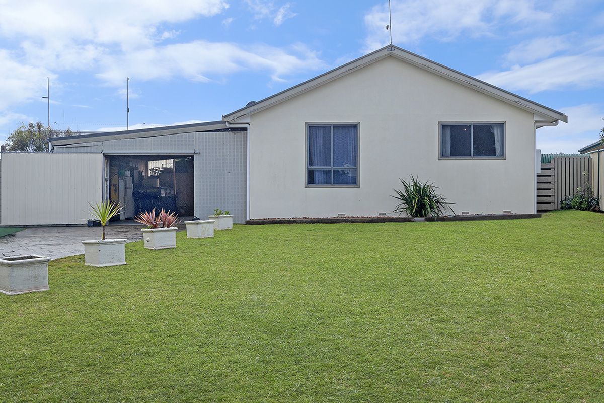 4 bedrooms House in 7 Champion Court PORTLAND VIC, 3305