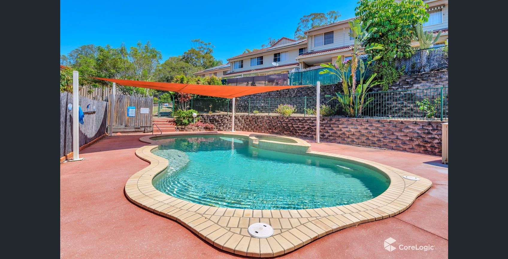 3 bedrooms Townhouse in 2/18 Discovery Drive HELENSVALE QLD, 4212
