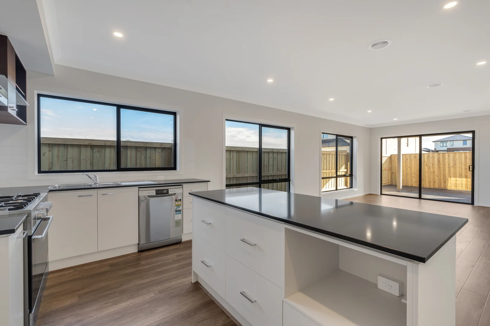 Additional image 4 of 17 Topiary Way, Donnybrook VIC 3064