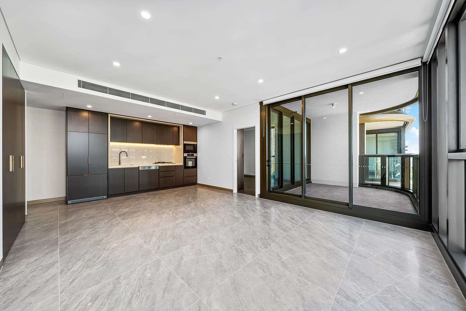2 bedrooms Apartment / Unit / Flat in 1707/88A Christie Street ST LEONARDS NSW, 2065