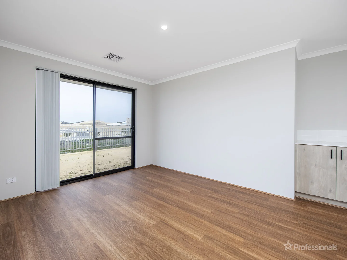 Additional image 17 of 8 Almond Street, Eglinton WA 6034