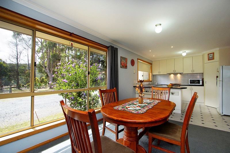 31 Brookland Avenue, Acacia Hills TAS 7306, Image 2