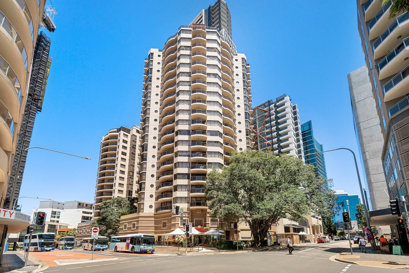 2 bedrooms Apartment / Unit / Flat in 137/13-15 Hassall Street PARRAMATTA NSW, 2150