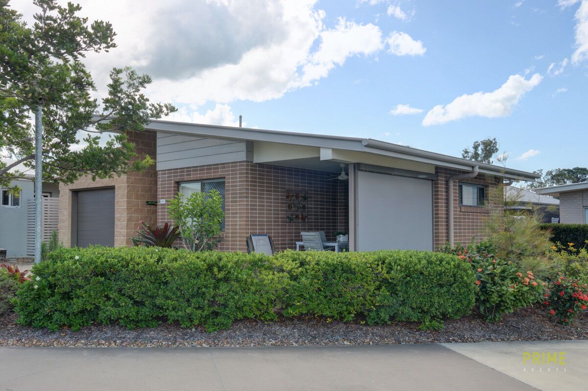 Villa 421/74-98 Emerald Park Way, Urangan QLD 4655, Image 2