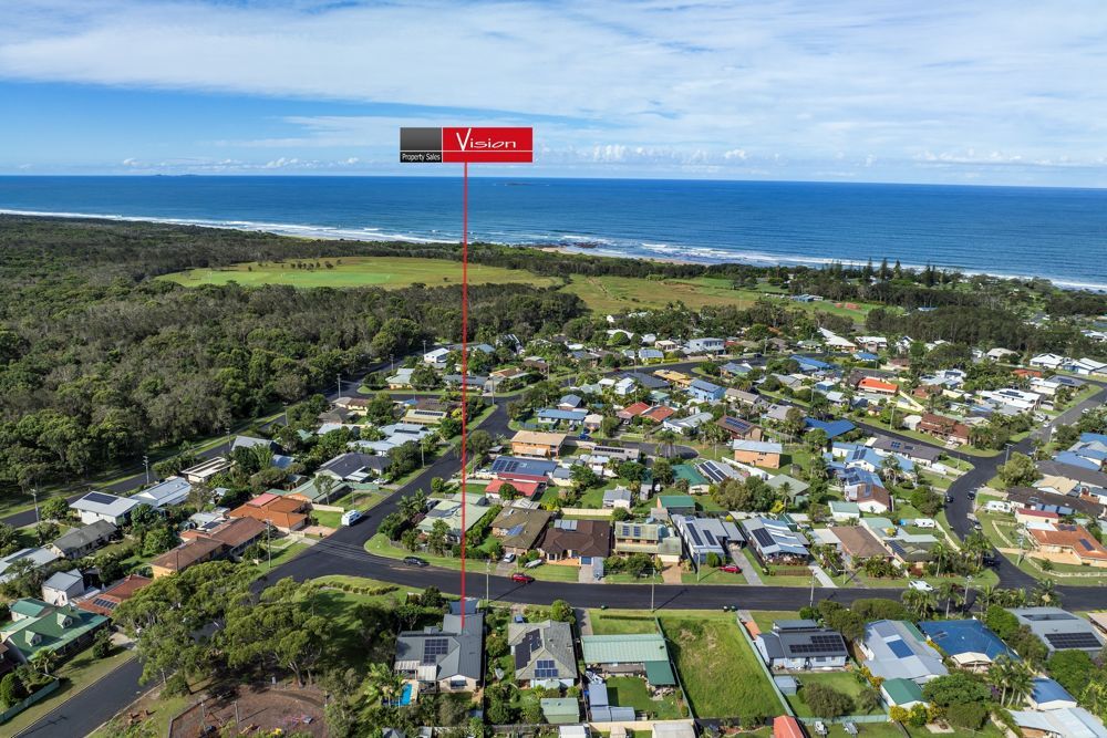 4 Eileen Drive, Corindi Beach NSW 2456, Image 0