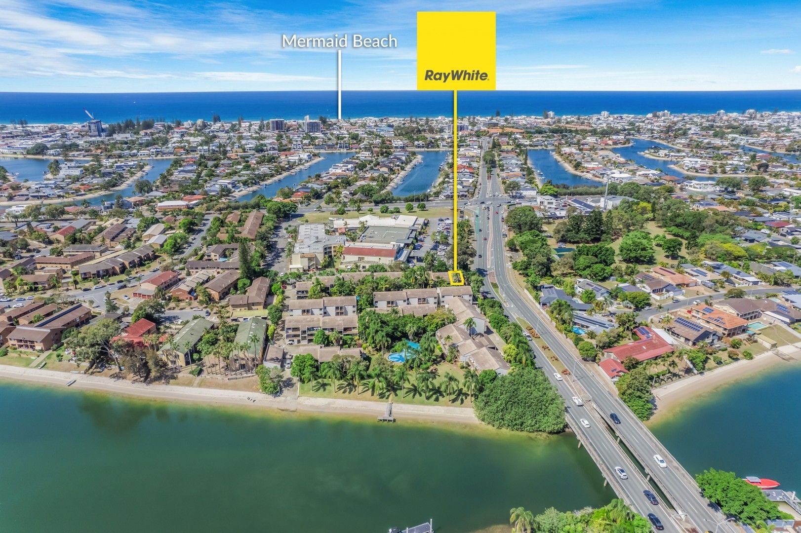 2 bedrooms Townhouse in 19/111-123 Markeri Street MERMAID WATERS QLD, 4218