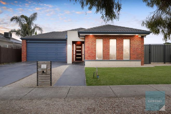 Picture of 18 Freelands Drive, BURNSIDE HEIGHTS VIC 3023