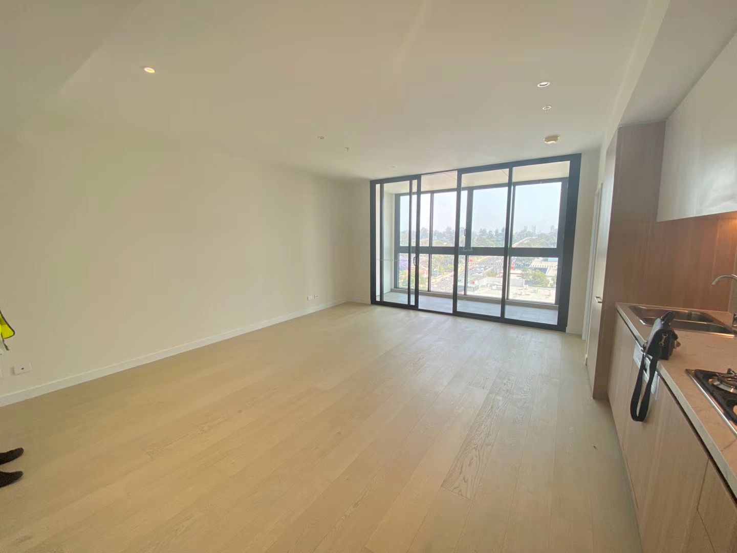 1 bedrooms Apartment / Unit / Flat in 713/27 Halifax Street MACQUARIE PARK NSW, 2113