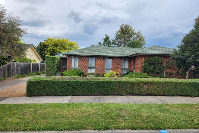 Picture of 3 Landsborough Drive, SUNBURY VIC 3429