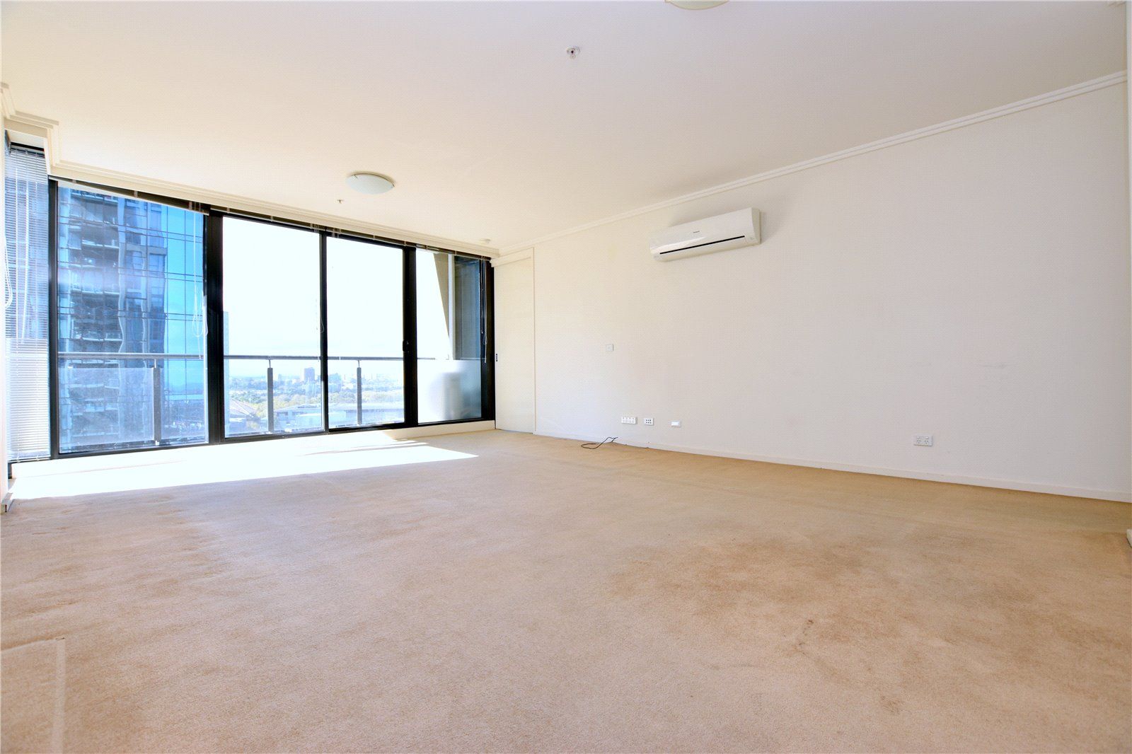3 bedrooms Apartment / Unit / Flat in 185/88 Kavanagh Street SOUTHBANK VIC, 3006