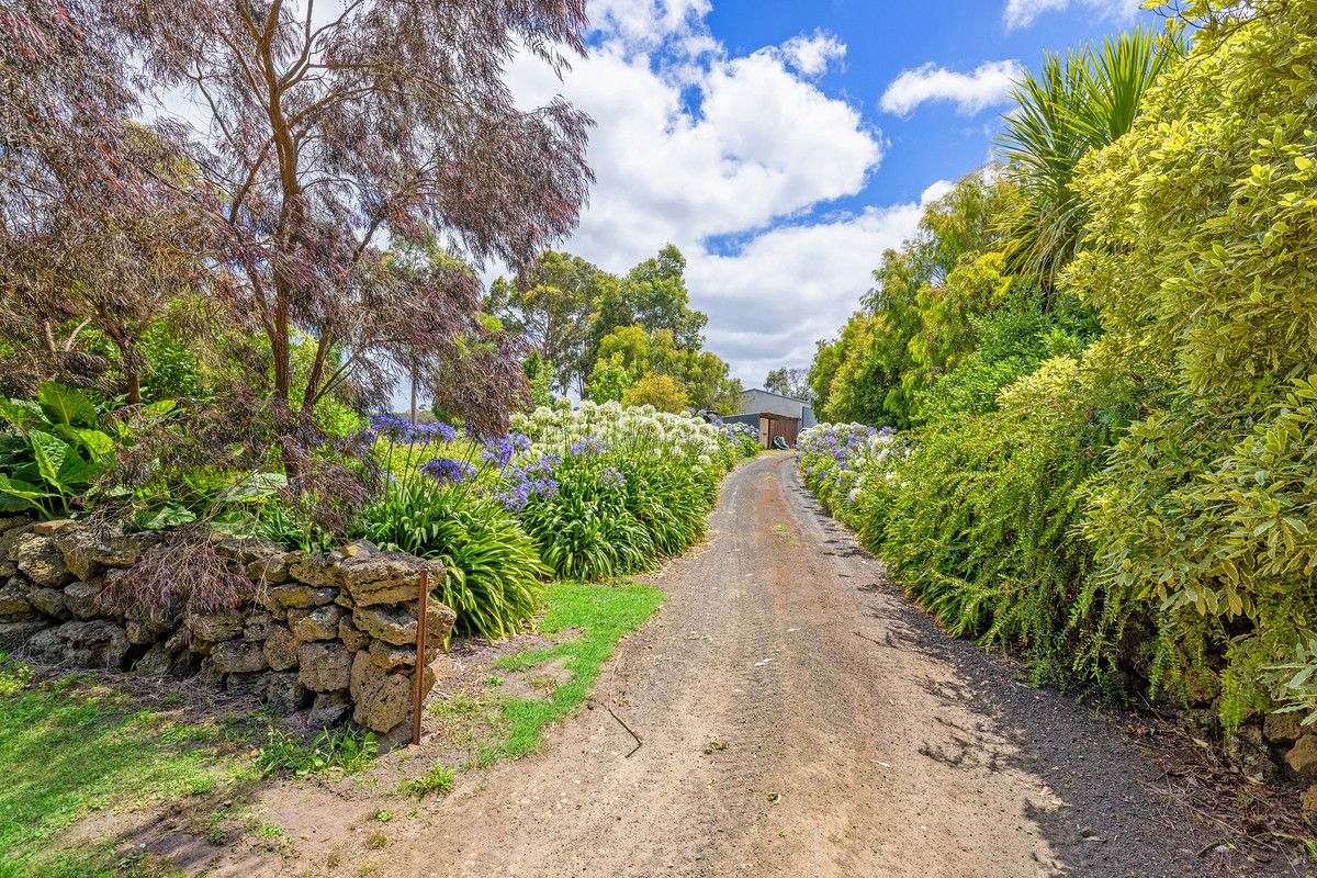 3 bedrooms Rural in 4762 Woolsthorpe-Heywood Road BESSIEBELLE VIC, 3304