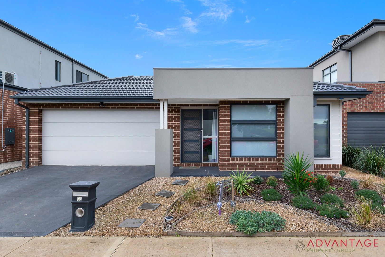 4 bedrooms House in 30 Whitestone Road POINT COOK VIC, 3030