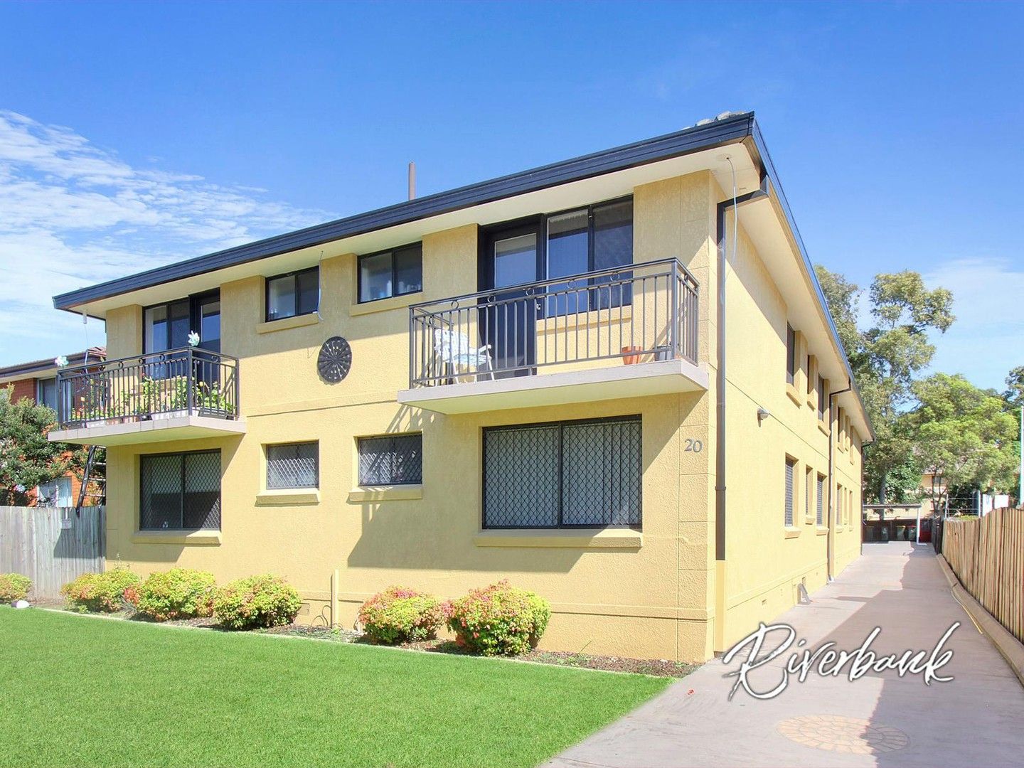 2 bedrooms Apartment / Unit / Flat in 6/20 Military Road MERRYLANDS NSW, 2160