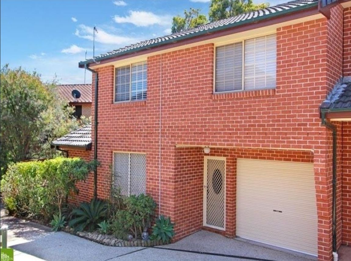 2 bedrooms House in 8/7 Wiseman Avenue WOLLONGONG NSW, 2500