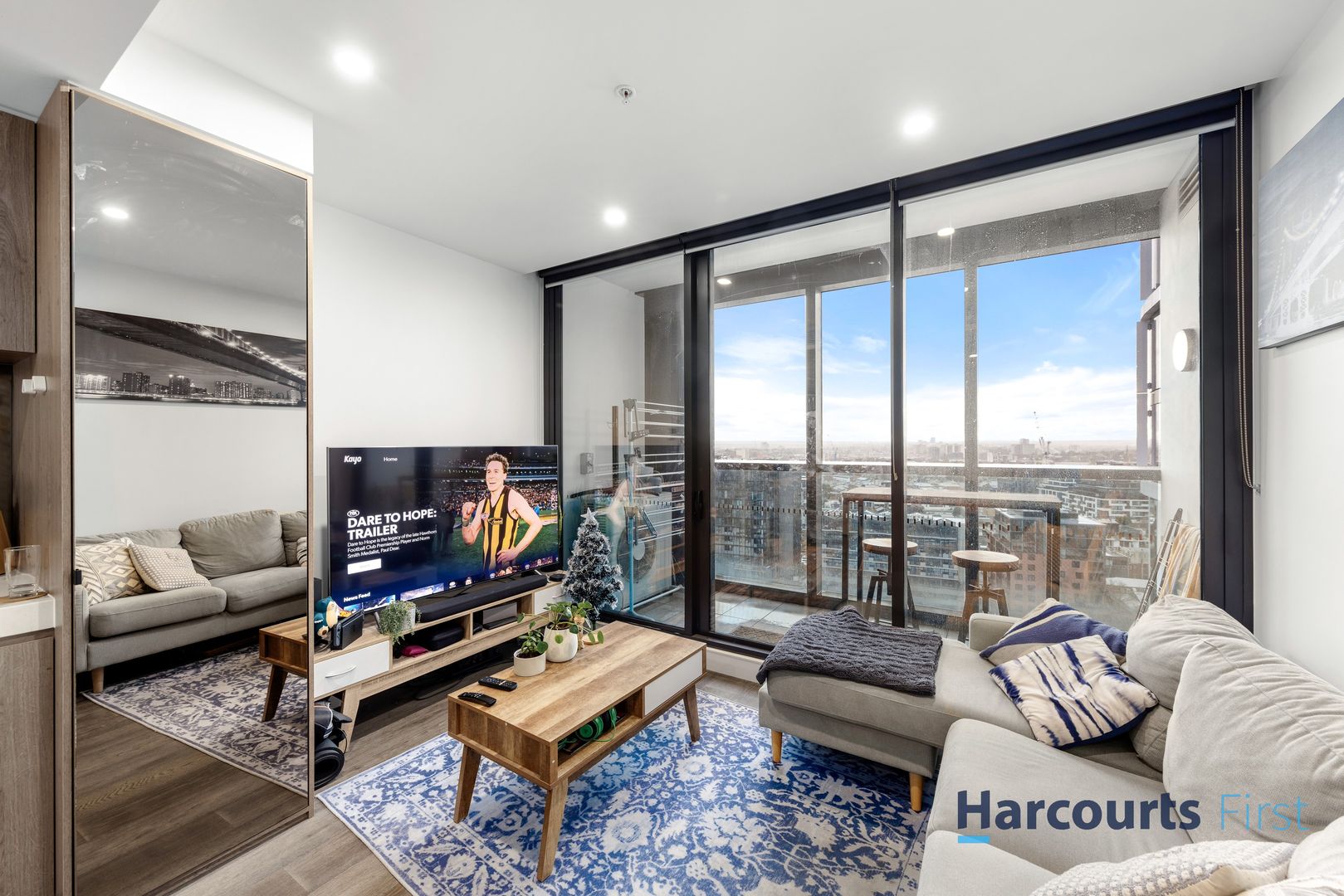 1601/105 Batman Street, West Melbourne VIC 3003, Image 2