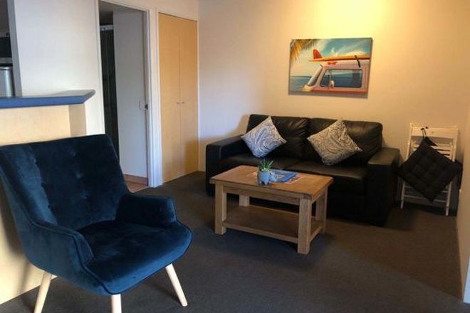 30 11 17 Broadbeach Qld 4218 Apartment For Rent 334 366 Domain