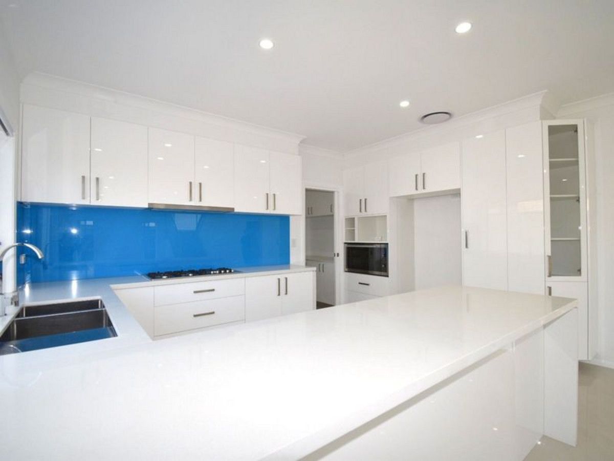 6 Goss Loop, Oran Park NSW 2570, Image 2