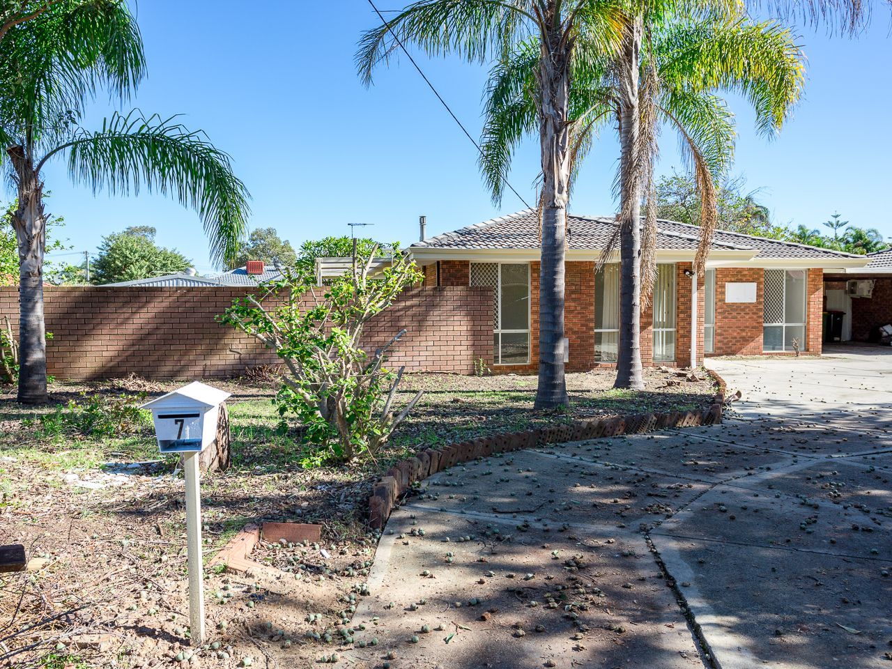 7 Castle Place, Armadale WA 6112 House For Rent 275 Domain