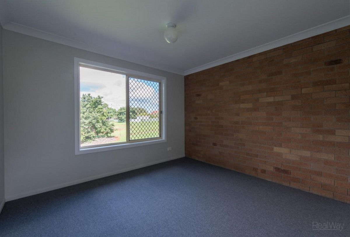 8/248 James Street, Harristown QLD 4350, Image 2